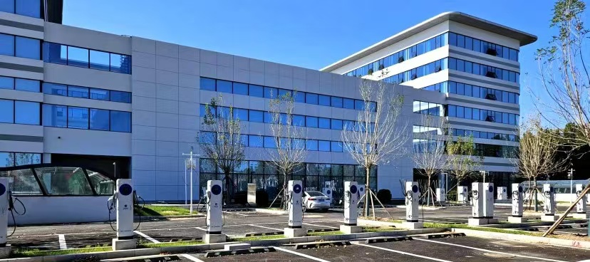 企业园区充电桩群